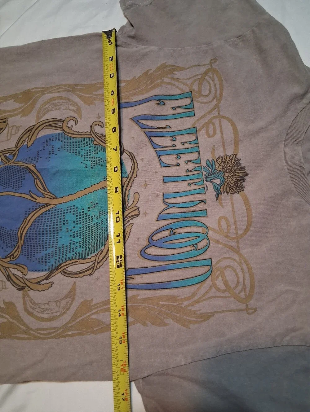 Fleetwood Mac Live in Concert Peace Sign Graphic T-Shirt Tan Mineral Wash Small